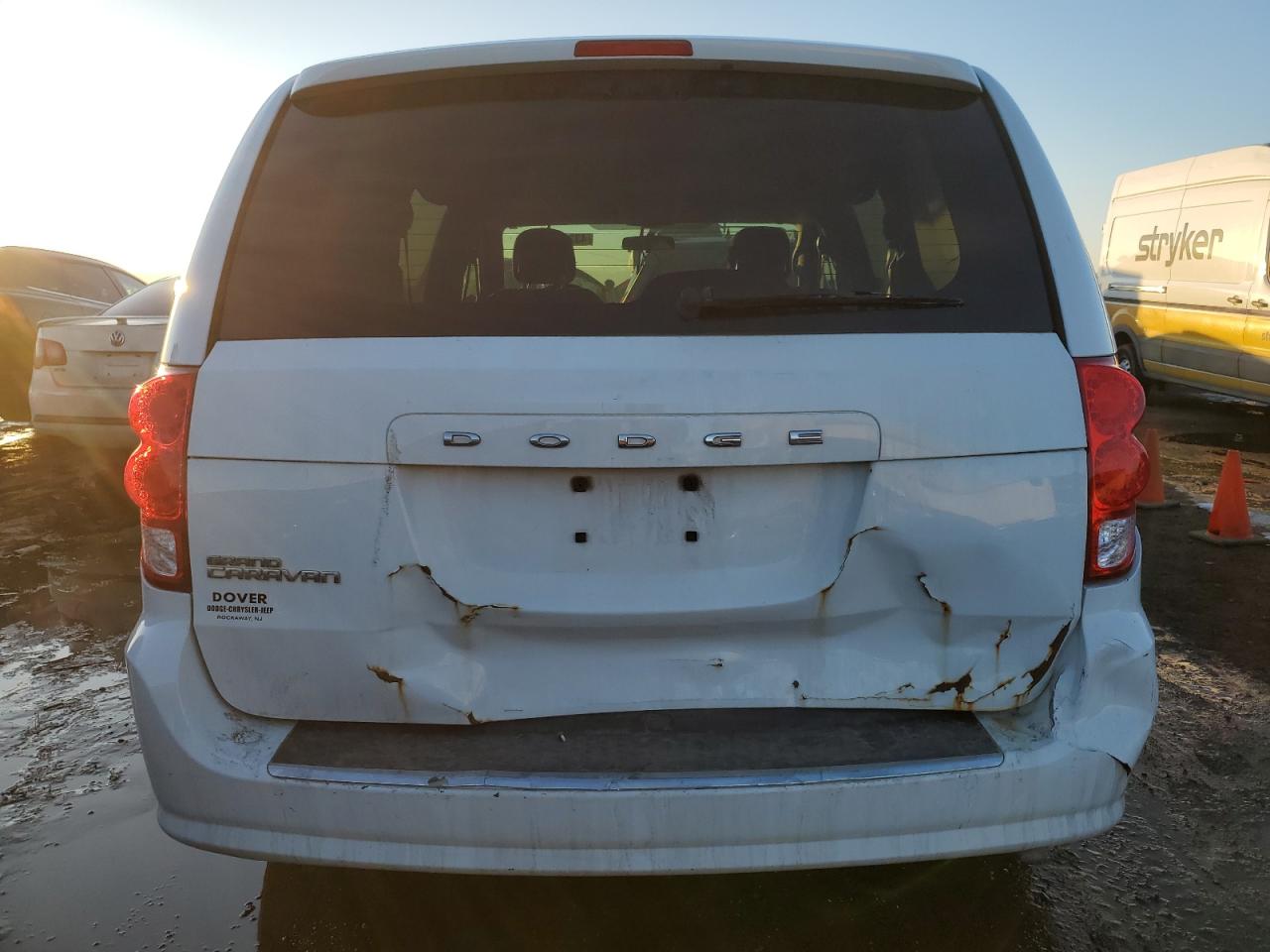 2015 Dodge Caravan - Image 6