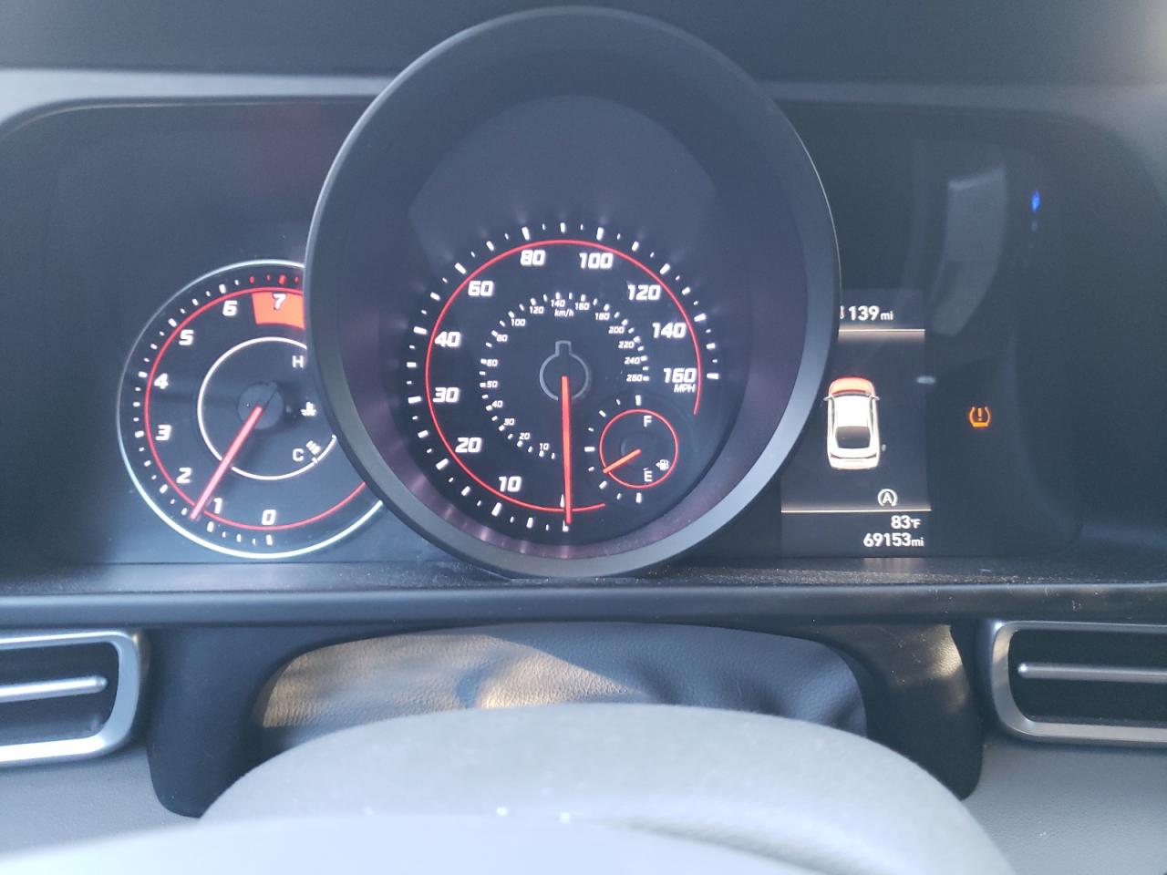 2021 Hyundai Elantra - Image 9