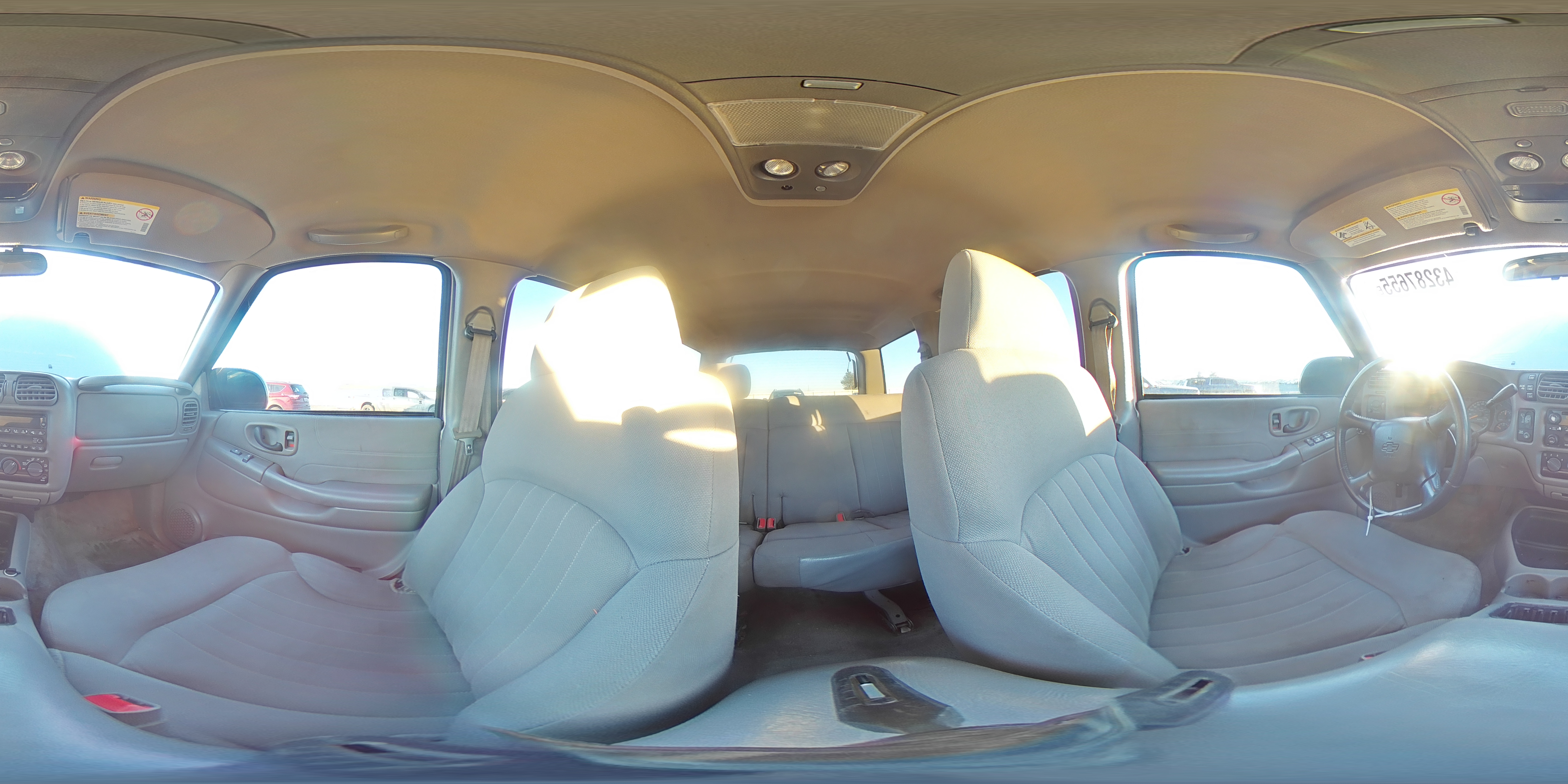 2004 Chevrolet Blazer - Image 13
