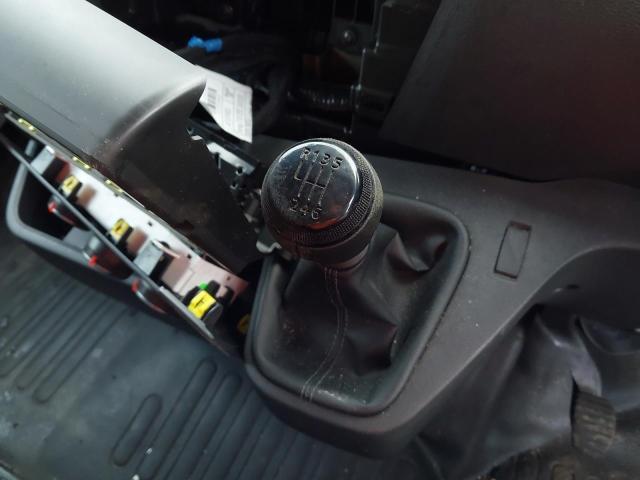 2024 RENAULT MASTER LH35 START BLUE DC 