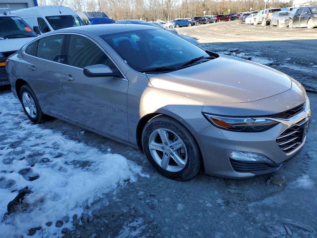 2023 Chevrolet Malibu - Image 4