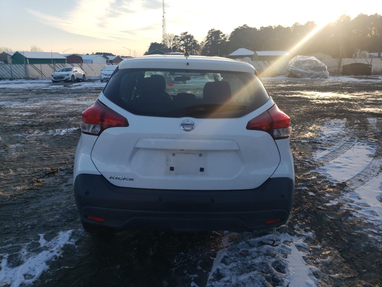 2020 Nissan Kicks - Image 6