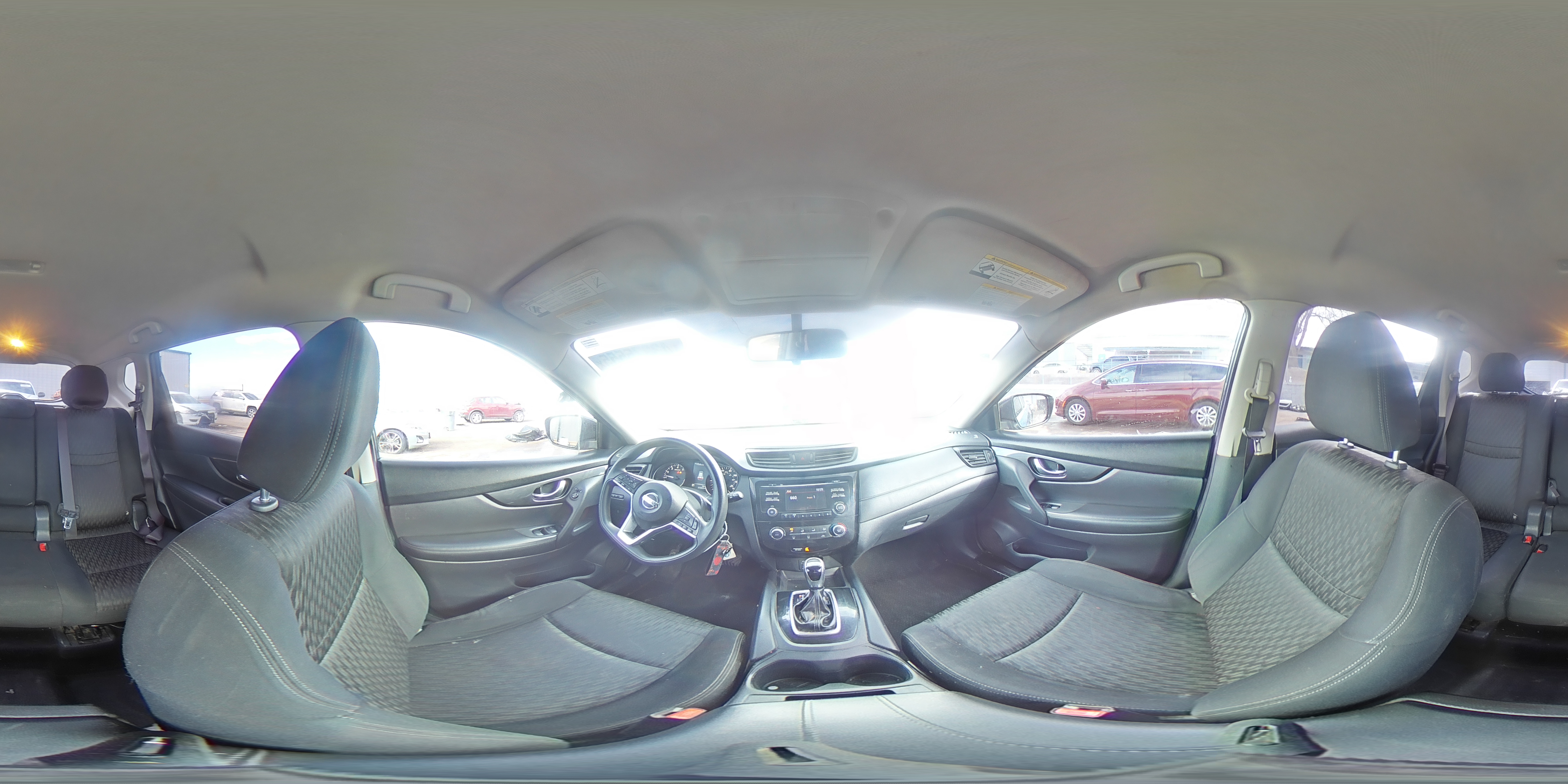 2017 Nissan Rogue - Image 16