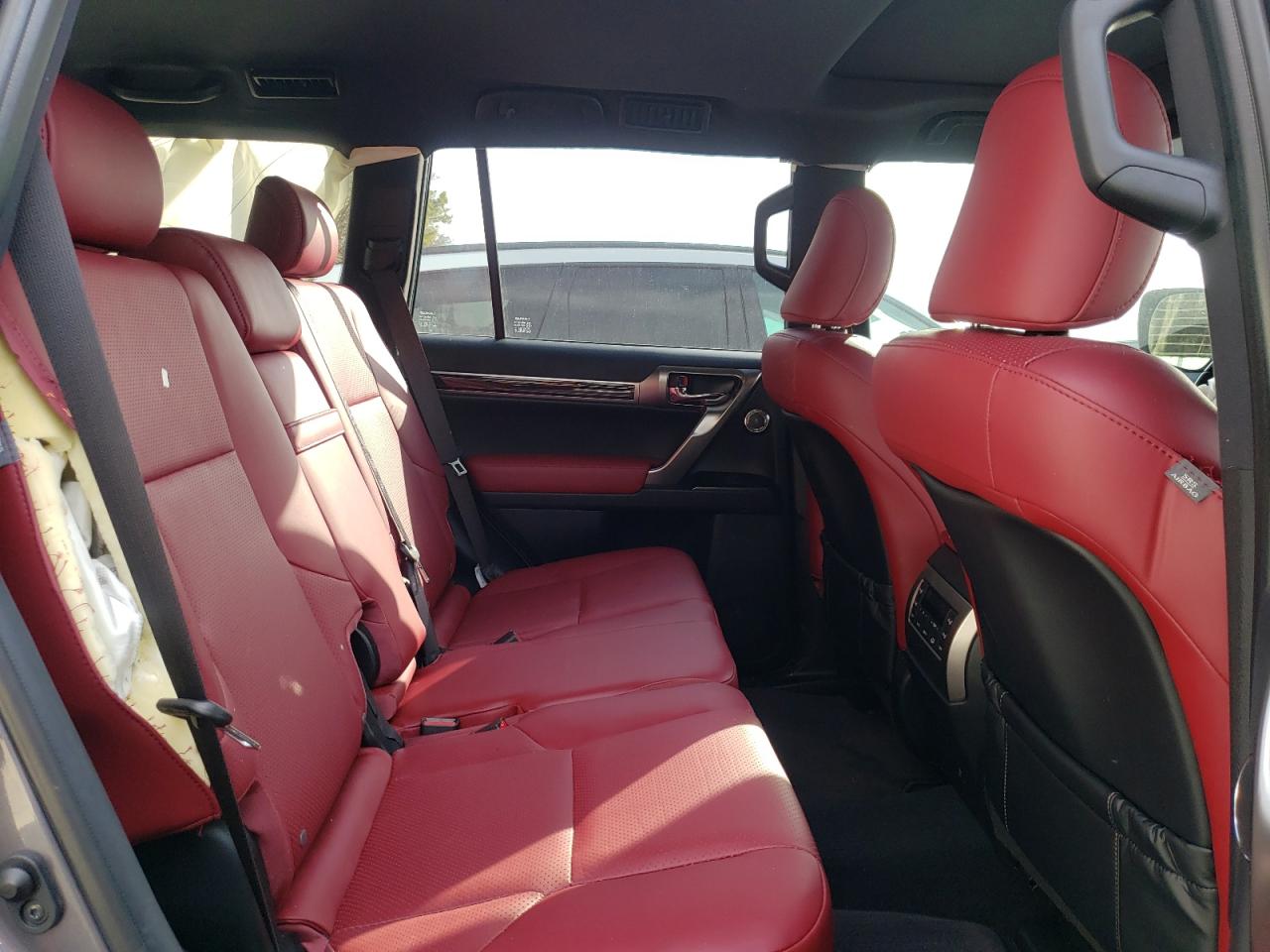 2023 Lexus GX - Image 11