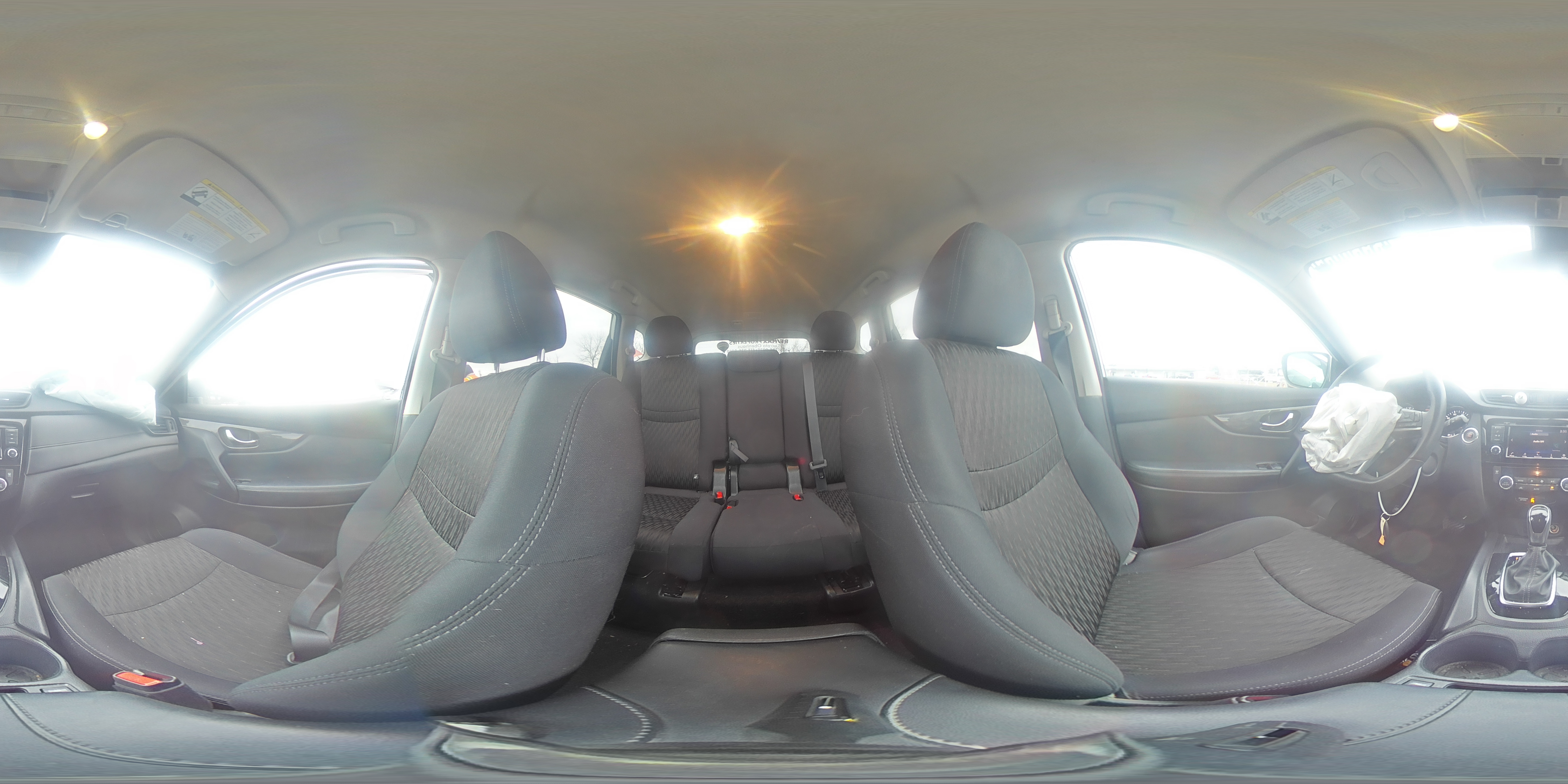 2019 Nissan Rogue - Image 14