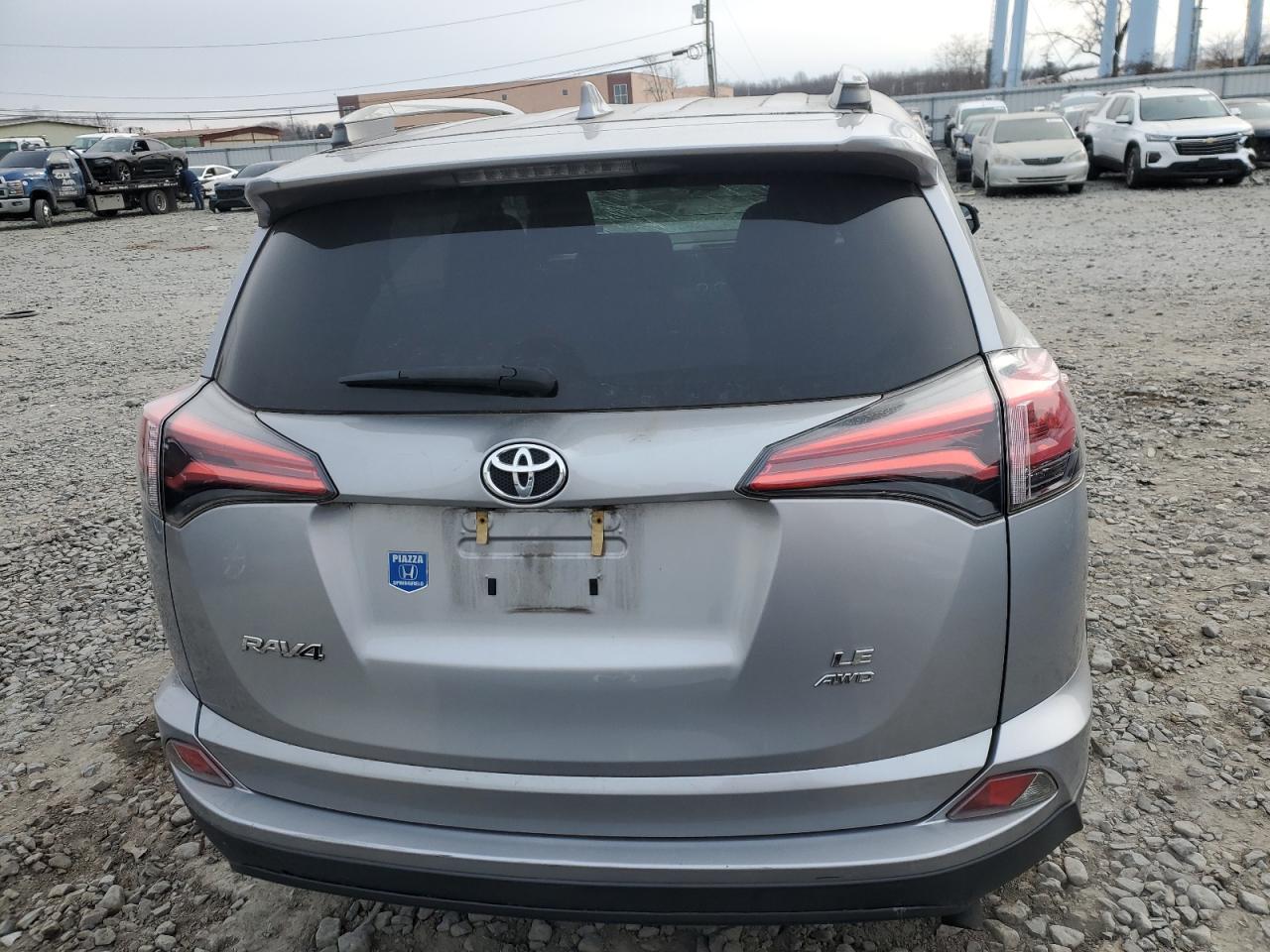 2017 Toyota RAV 4 - Image 6