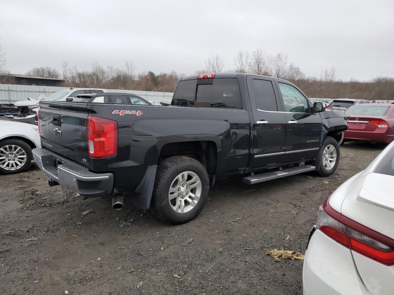 2016 Chevrolet Silverado - Image 3