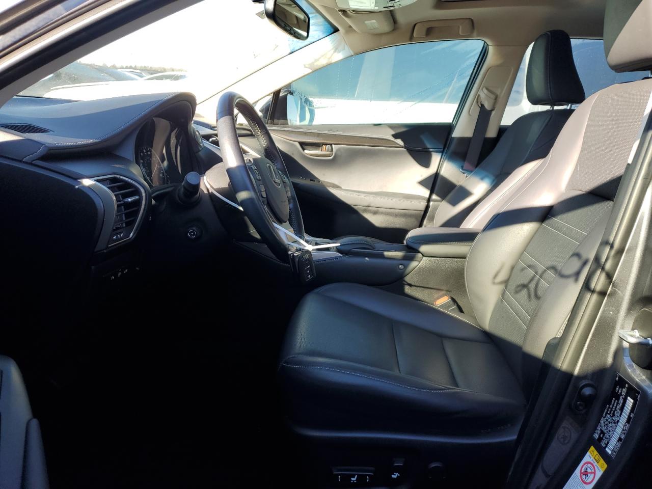 2017 Lexus NX - Image 7