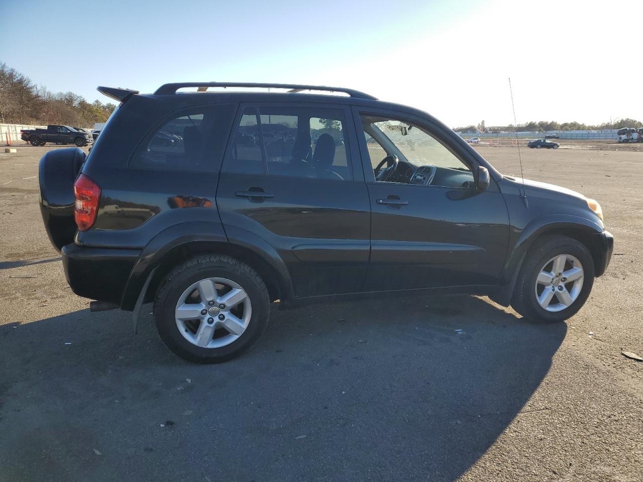 2005 Toyota RAV 4 - Image 3