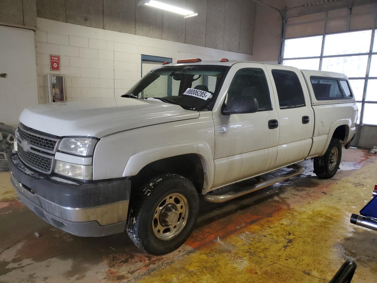 2005 Chevrolet Silverado - Image 1