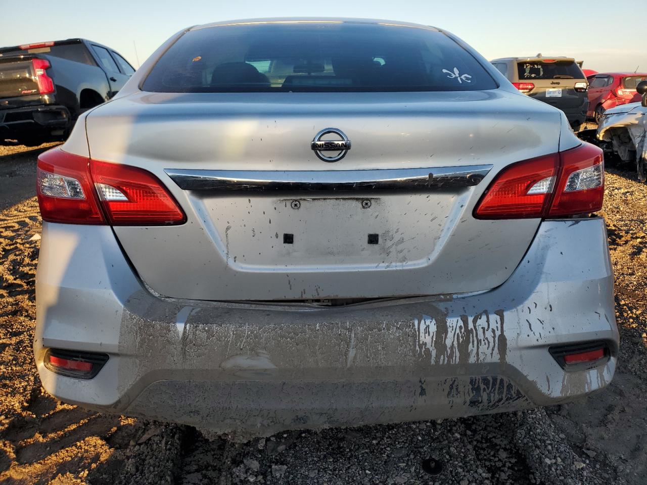 2017 Nissan Sentra - Image 6