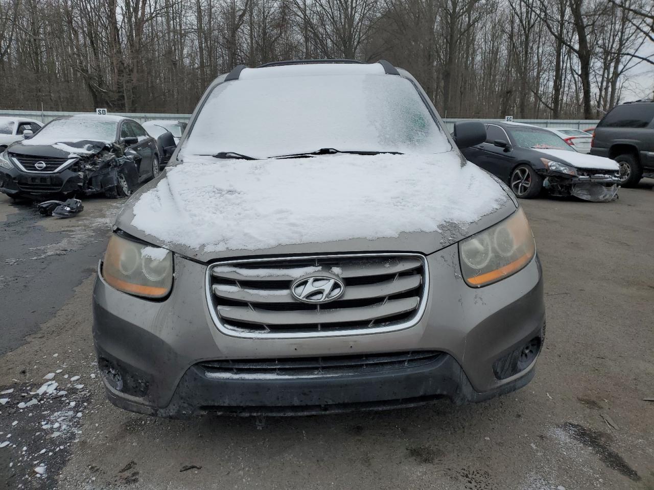 2011 Hyundai Santa Fe - Image 5