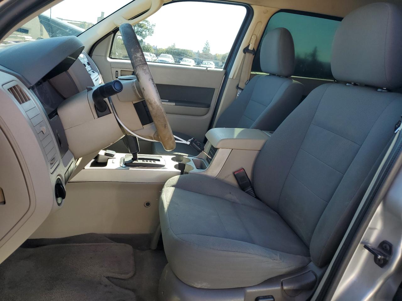 2009 Ford Escape - Image 7