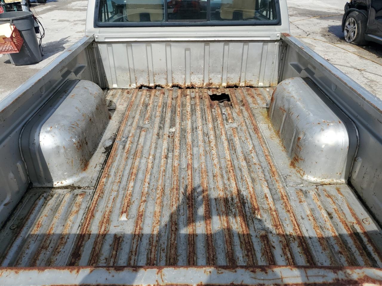 1998 Nissan Navara (Frontier) - Image 10