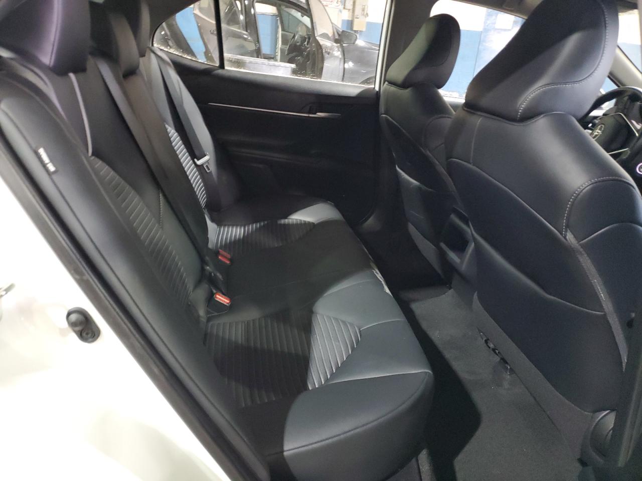 2020 Toyota Camry - Image 10
