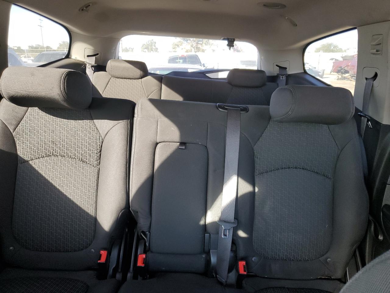 2011 Chevrolet Traverse - Image 10