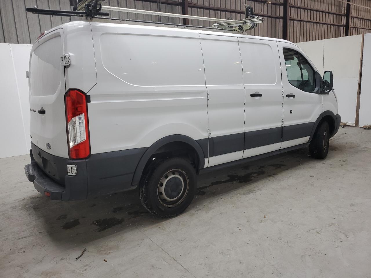 VIN 1FTYR1ZG9JKB21100 2018 FORD TRANSIT no.3