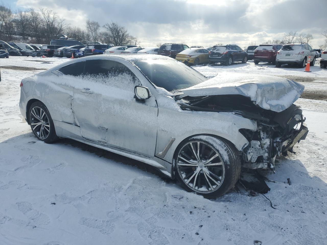 2017 Infiniti Q60 - Image 4
