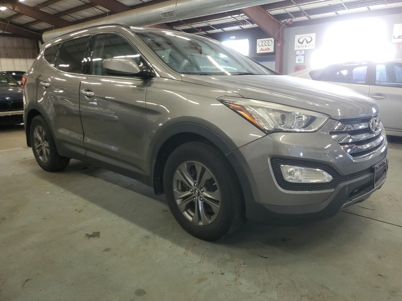 2014 Hyundai Santa Fe - Image 4