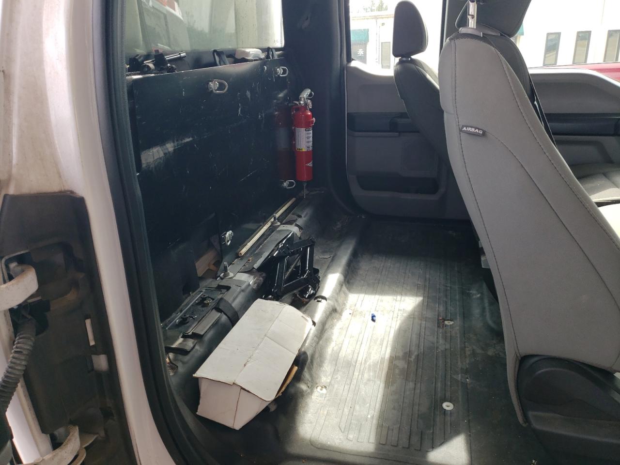 2018 Ford F-150 - Image 10