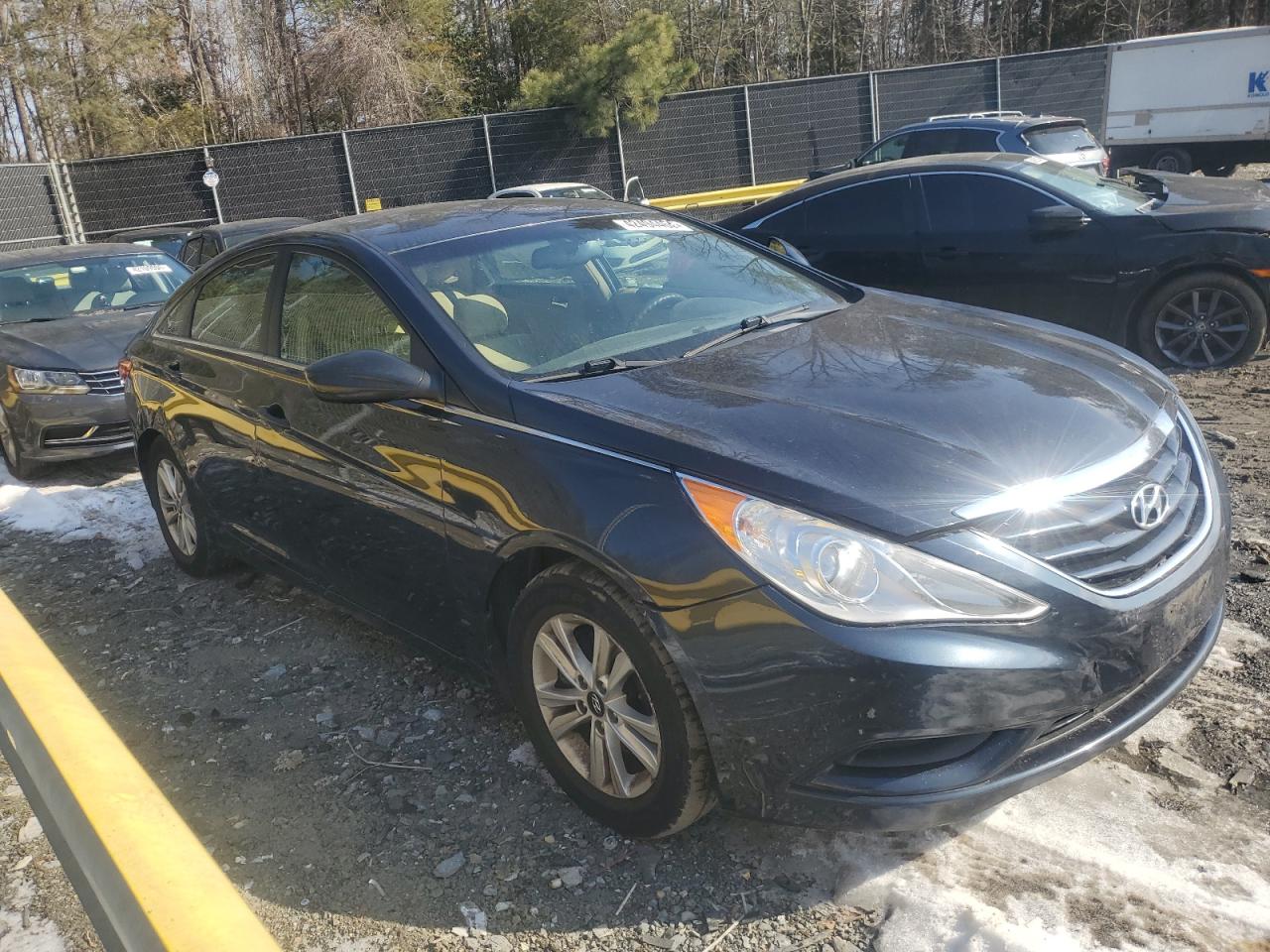 2012 Hyundai Sonata - Image 4