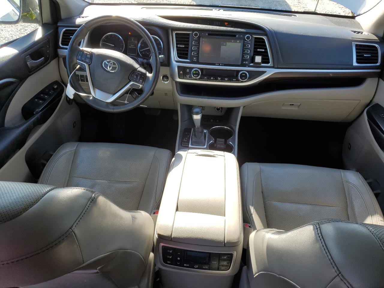2015 Toyota Highlander - Image 8