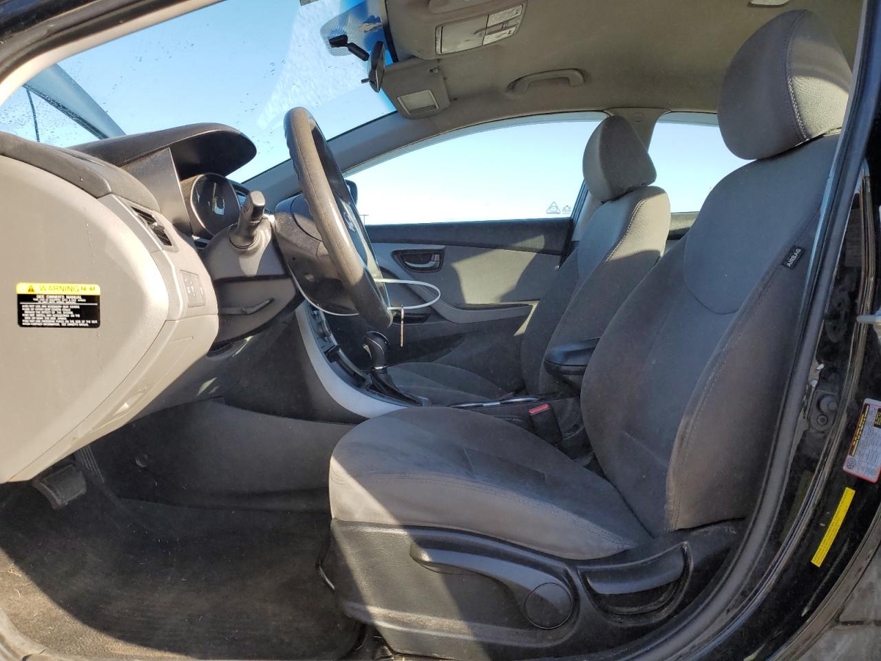2015 Hyundai Elantra - Image 7