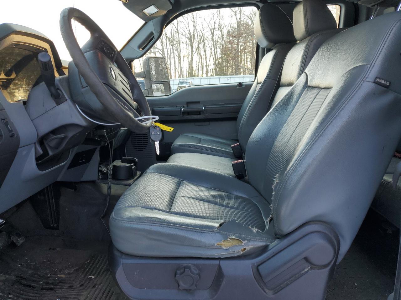 2015 Ford F350 - Image 7