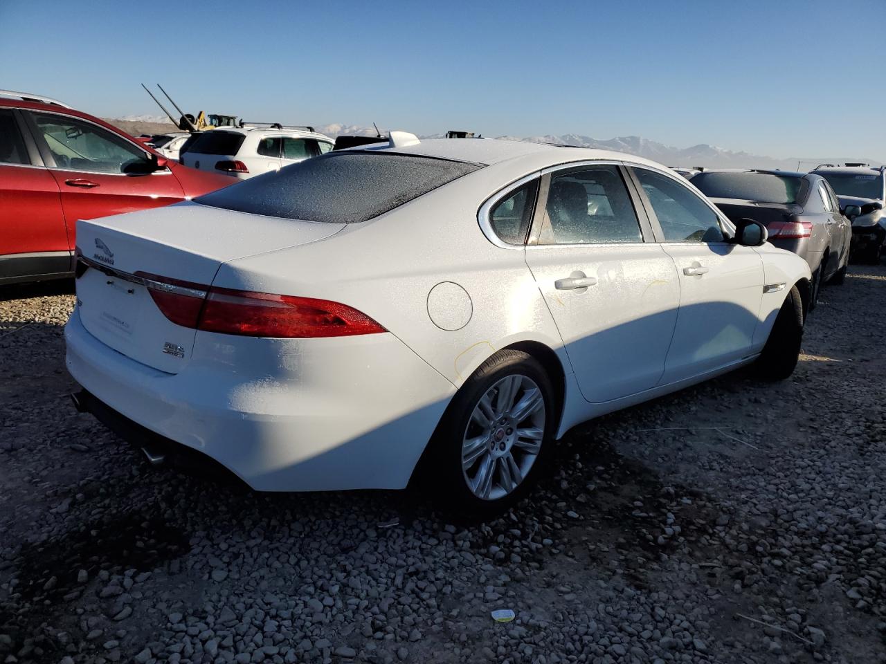 2017 Jaguar XF - Image 3