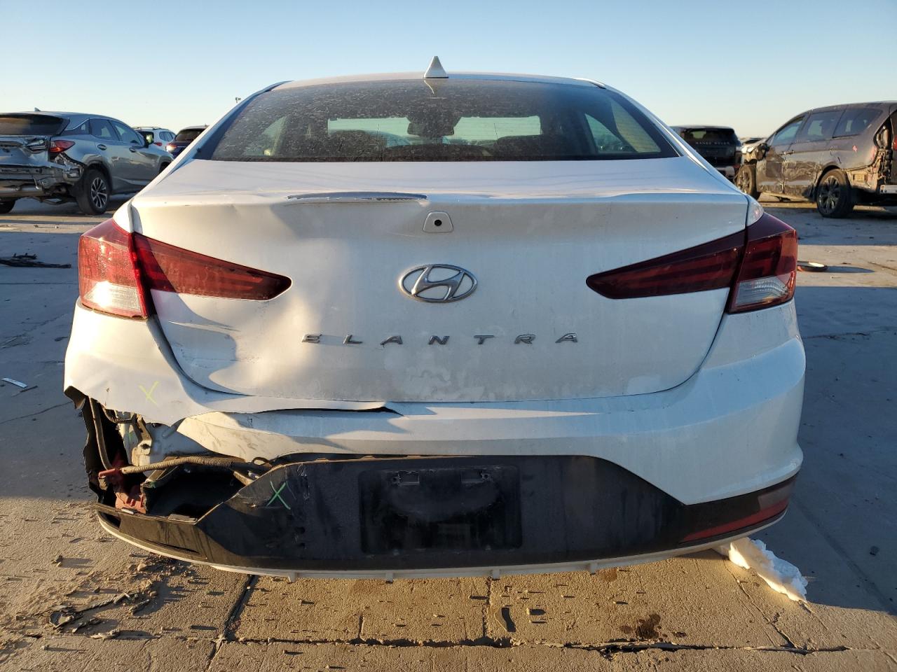 2020 Hyundai Elantra - Image 6