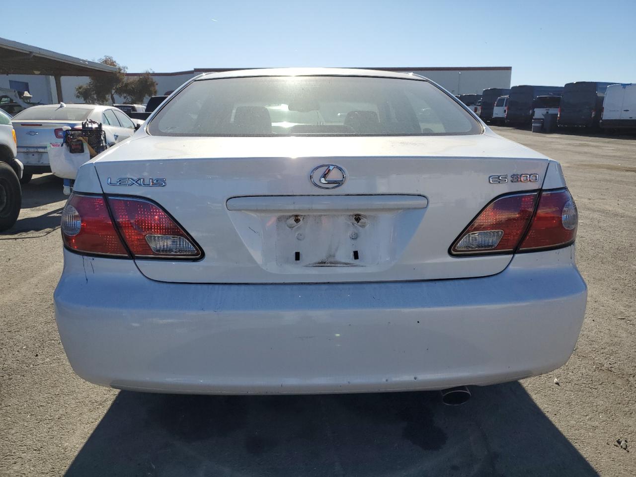 2002 Lexus ES - Image 6