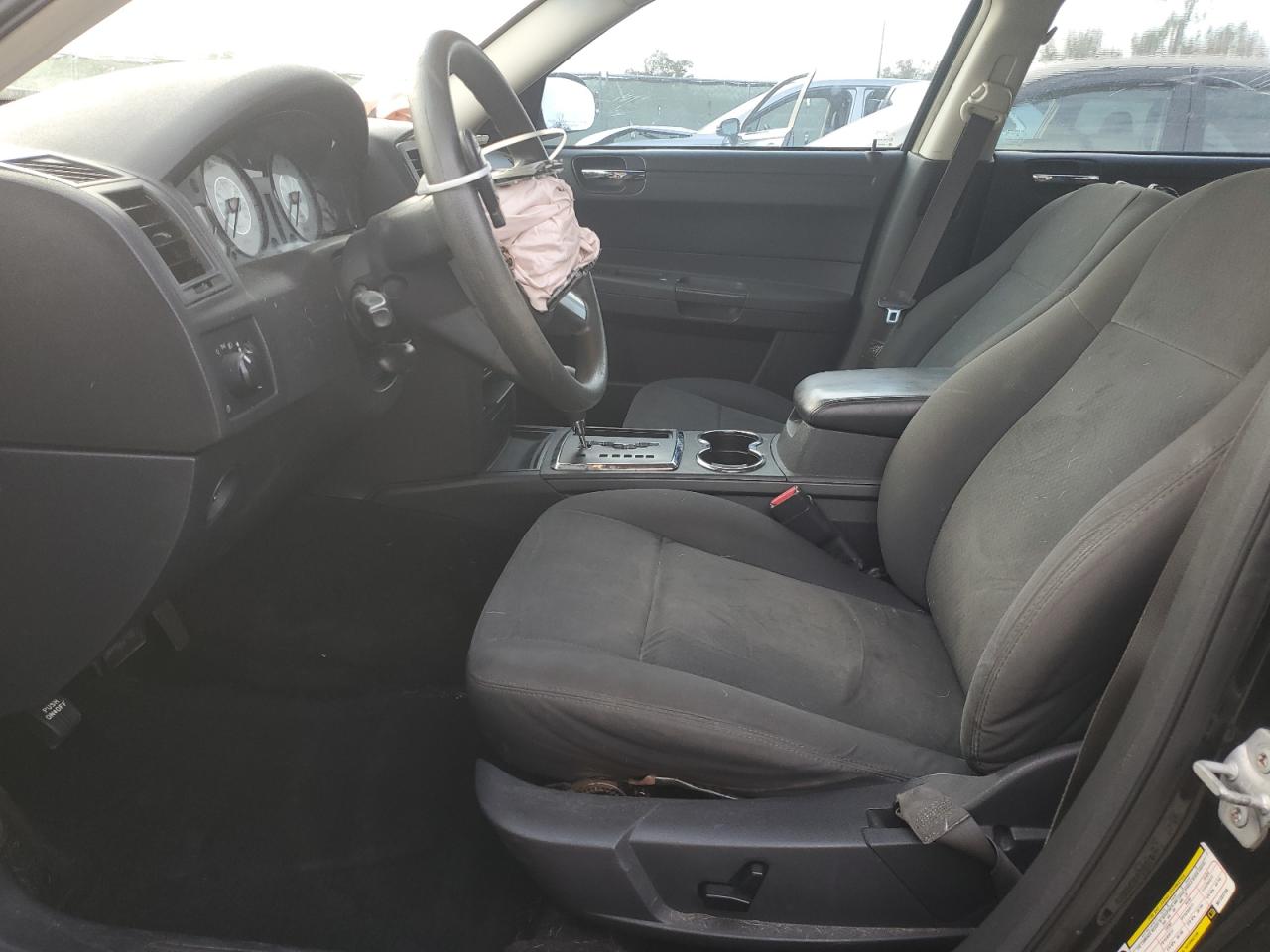 2008 Chrysler 300 - Image 7