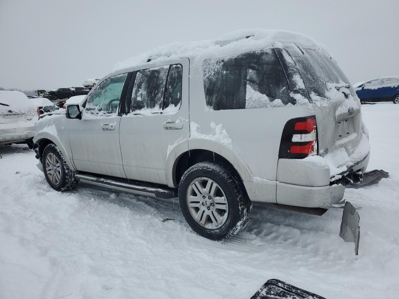 2010 Ford Explorer - Image 2