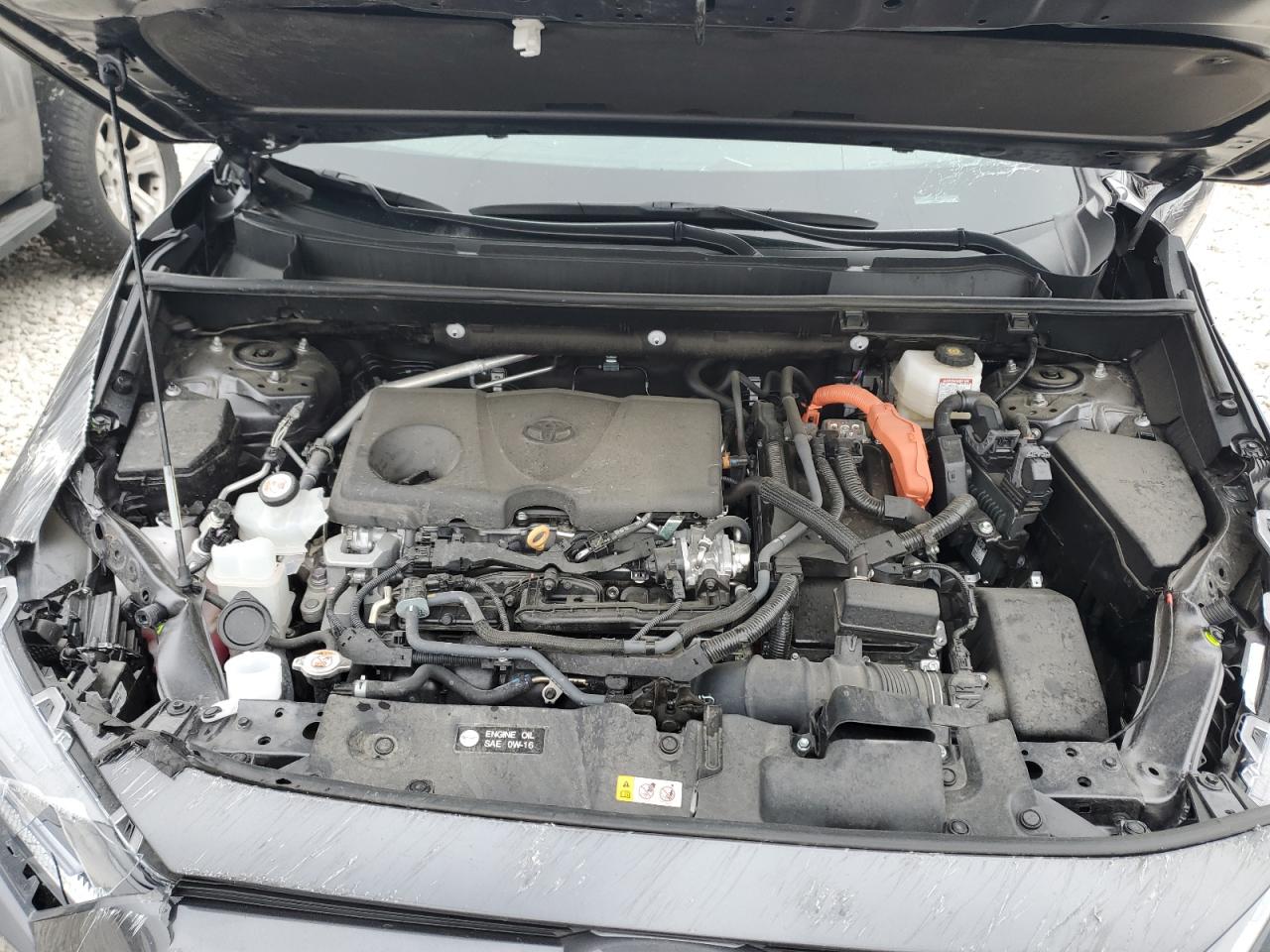 2024 Toyota RAV 4 - Image 12