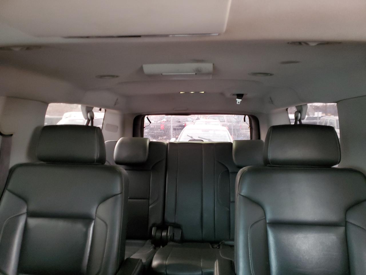 2015 GMC Yukon - Image 10