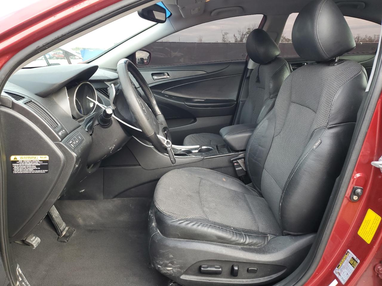 2011 Hyundai Sonata - Image 7