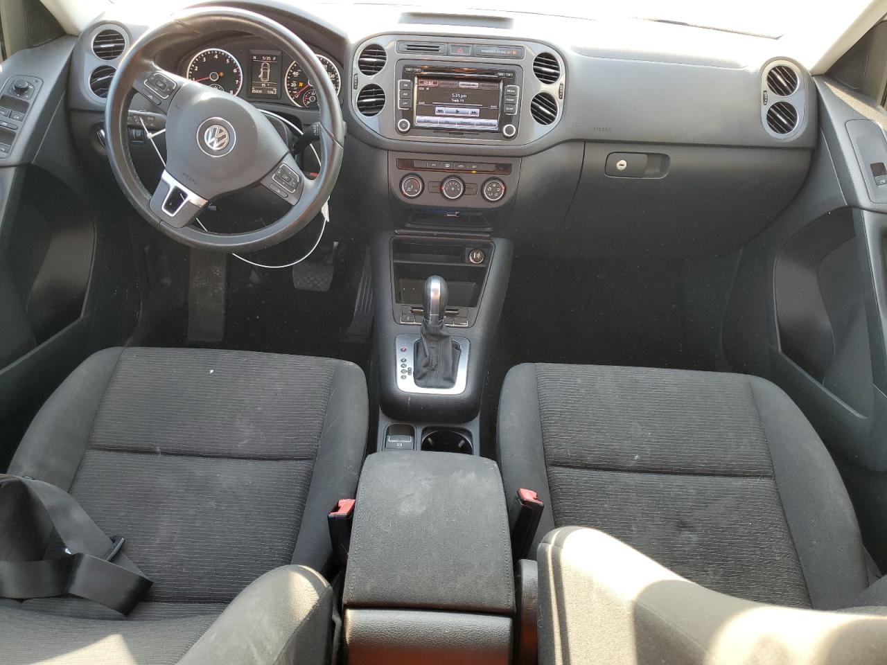 2015 Volkswagen Tiguan - Image 8