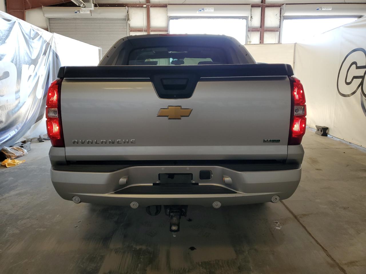 2010 Chevrolet Avalanche Ltz VIN: 3GNVKGE09AG244249 Lot: 42954395