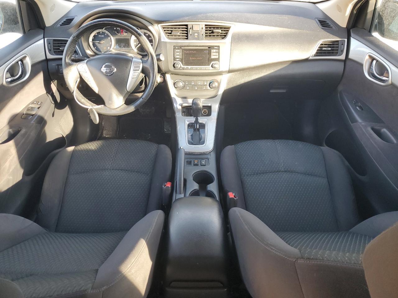 2015 Nissan Sentra - Image 8