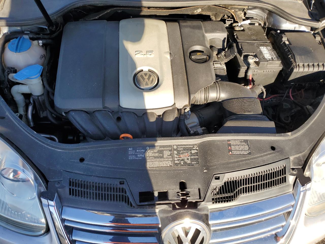2006 Volkswagen Jetta - Image 11