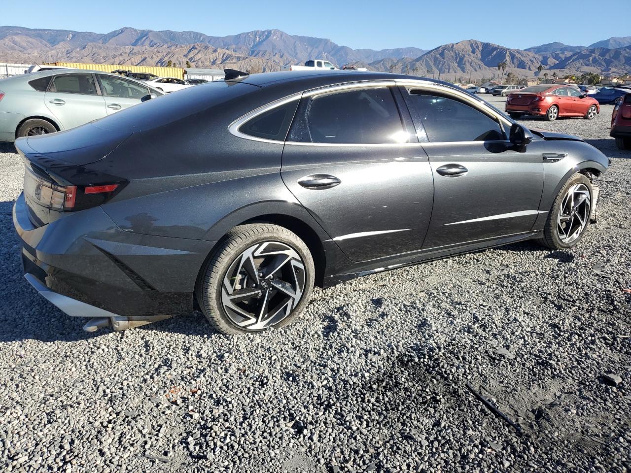 2024 Hyundai Sonata - Image 3