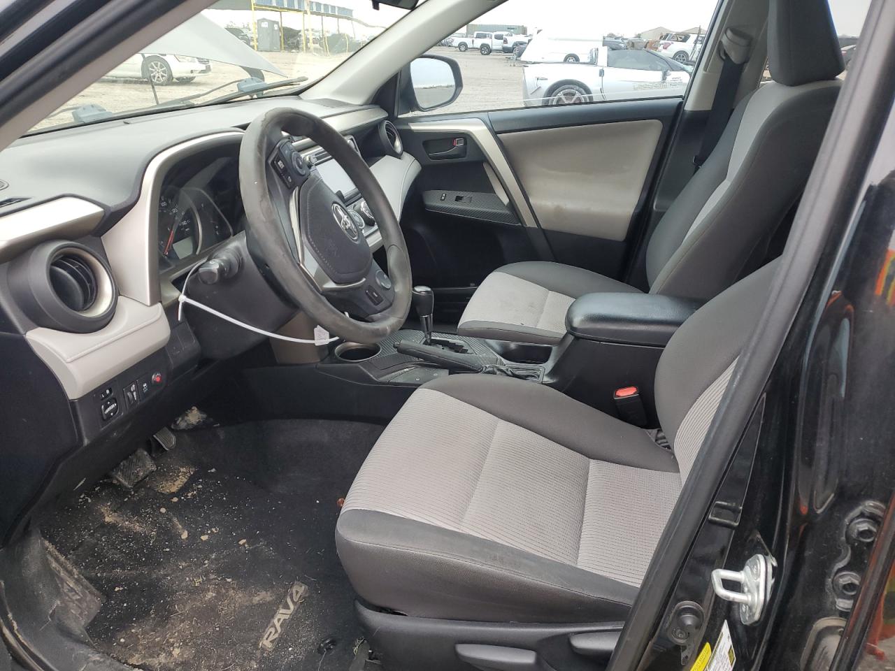 2015 Toyota RAV 4 - Image 7