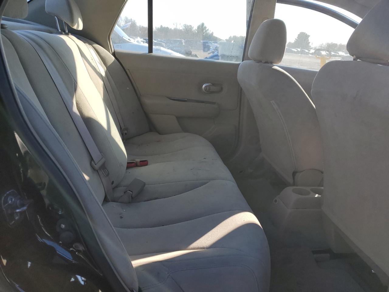 2009 Nissan Versa - Image 10