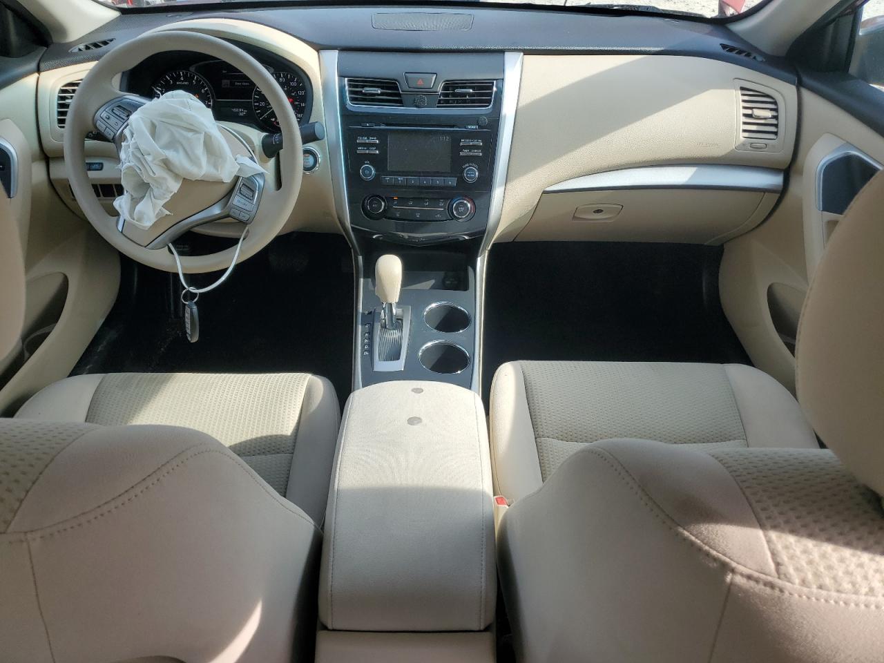 2015 Nissan Altima - Image 8