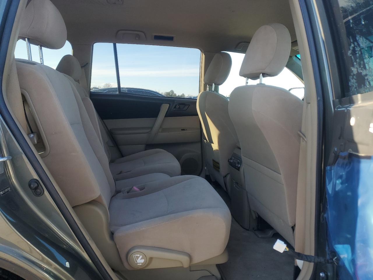 2009 Toyota Highlander - Image 11