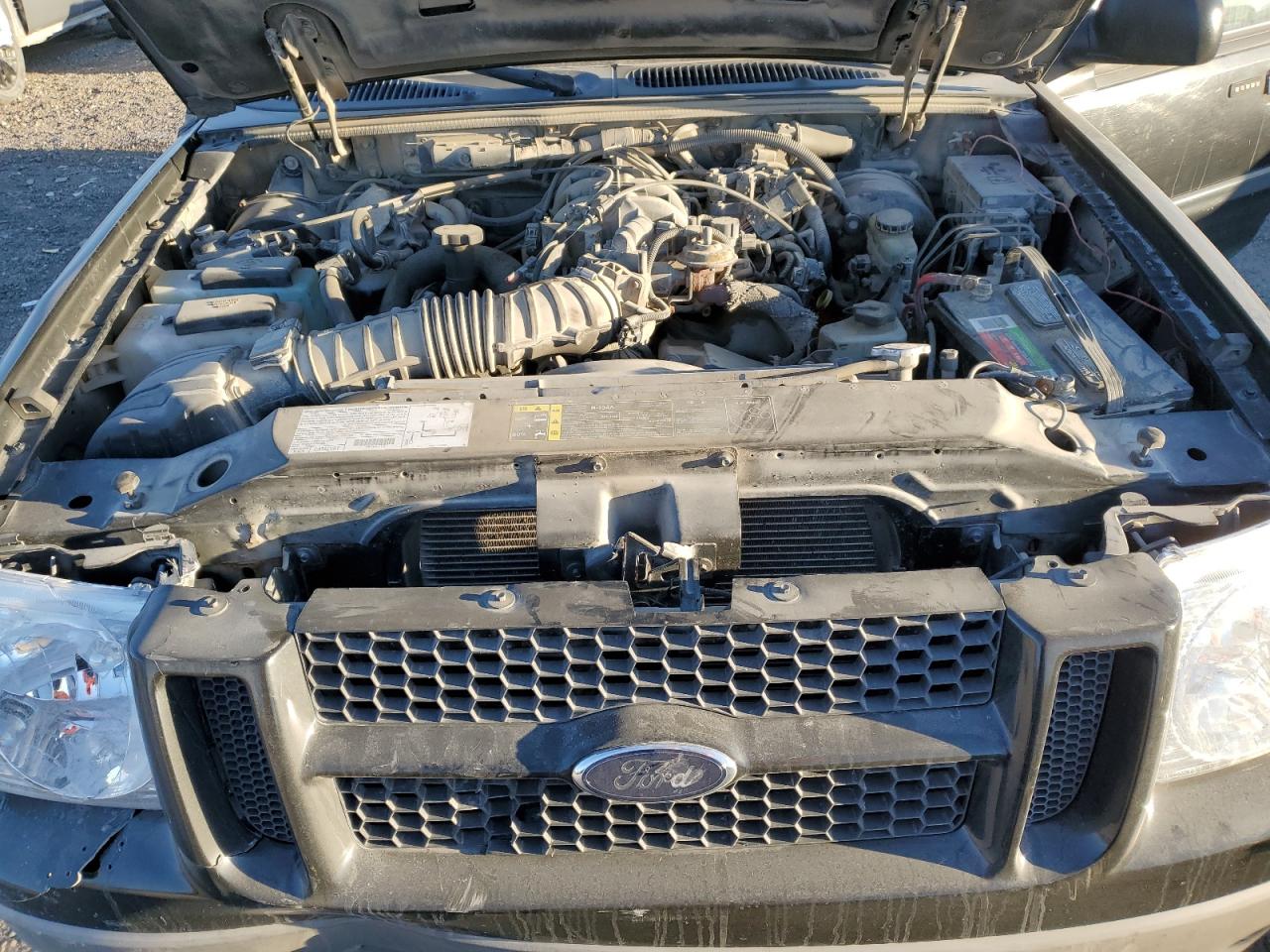 2003 Ford Explorer - Image 11