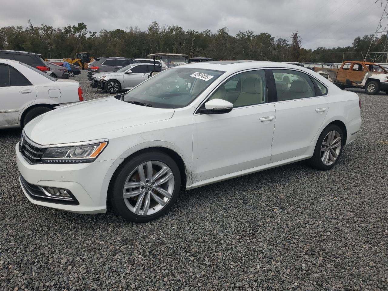 2018 Volkswagen Passat - Image 1