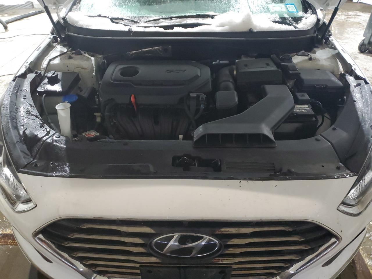 2018 Hyundai Sonata - Image 11