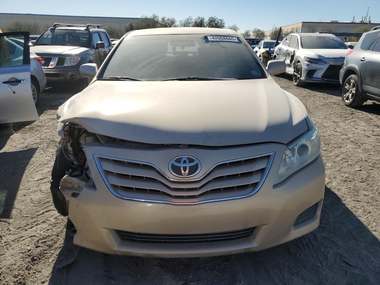 2011 Toyota Camry - Image 5