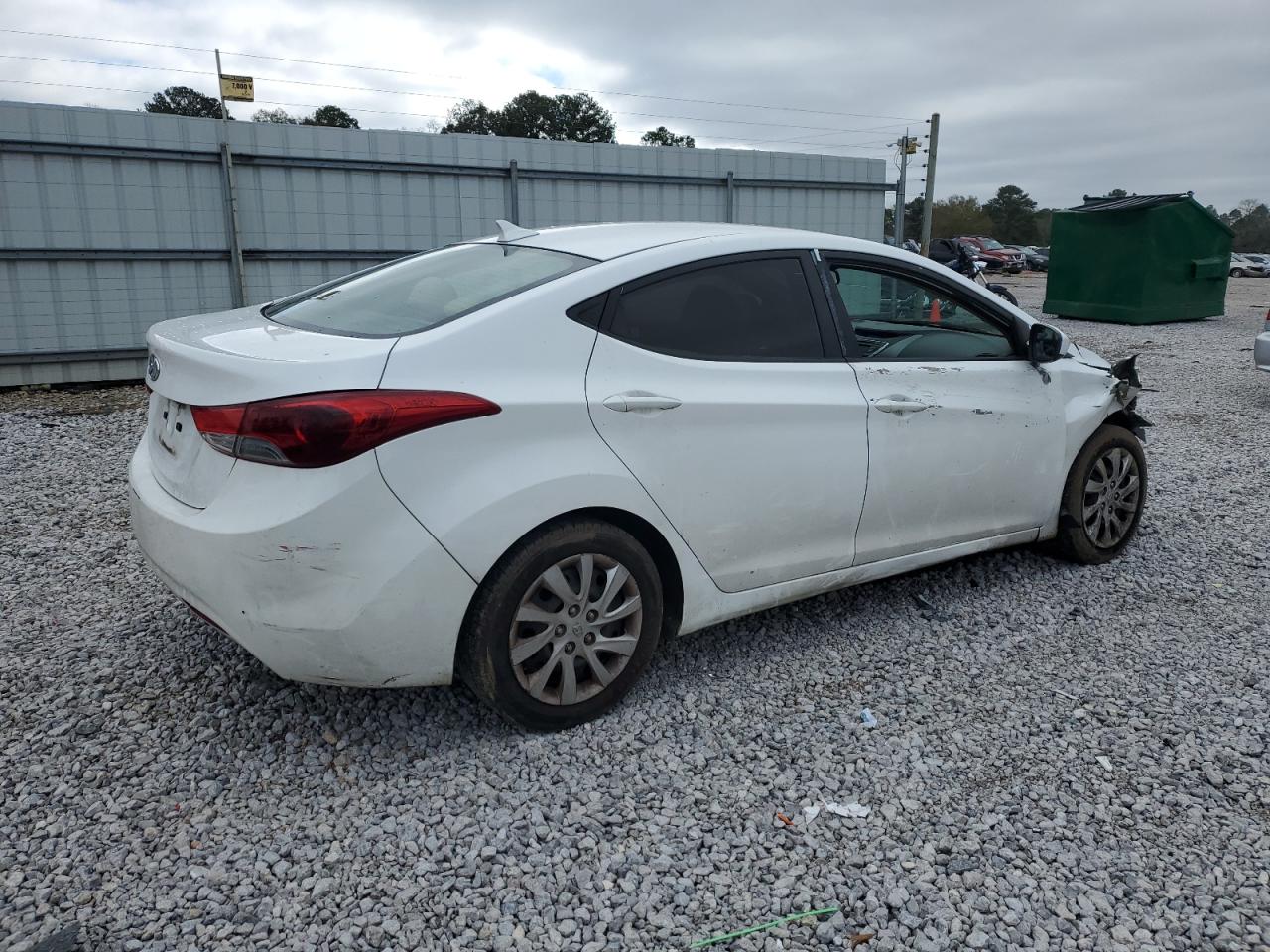 2012 Hyundai Elantra - Image 3